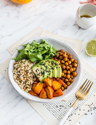 Tekvicová budha miska s hnedou ryžou