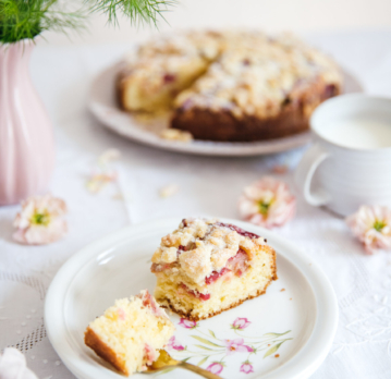 Rebarborový koláč s posýpkou